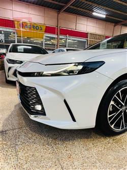 تۆیۆتا کامری